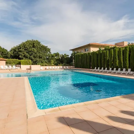 Апарт-готель Pierre & Eden Parc Сен-Тропе